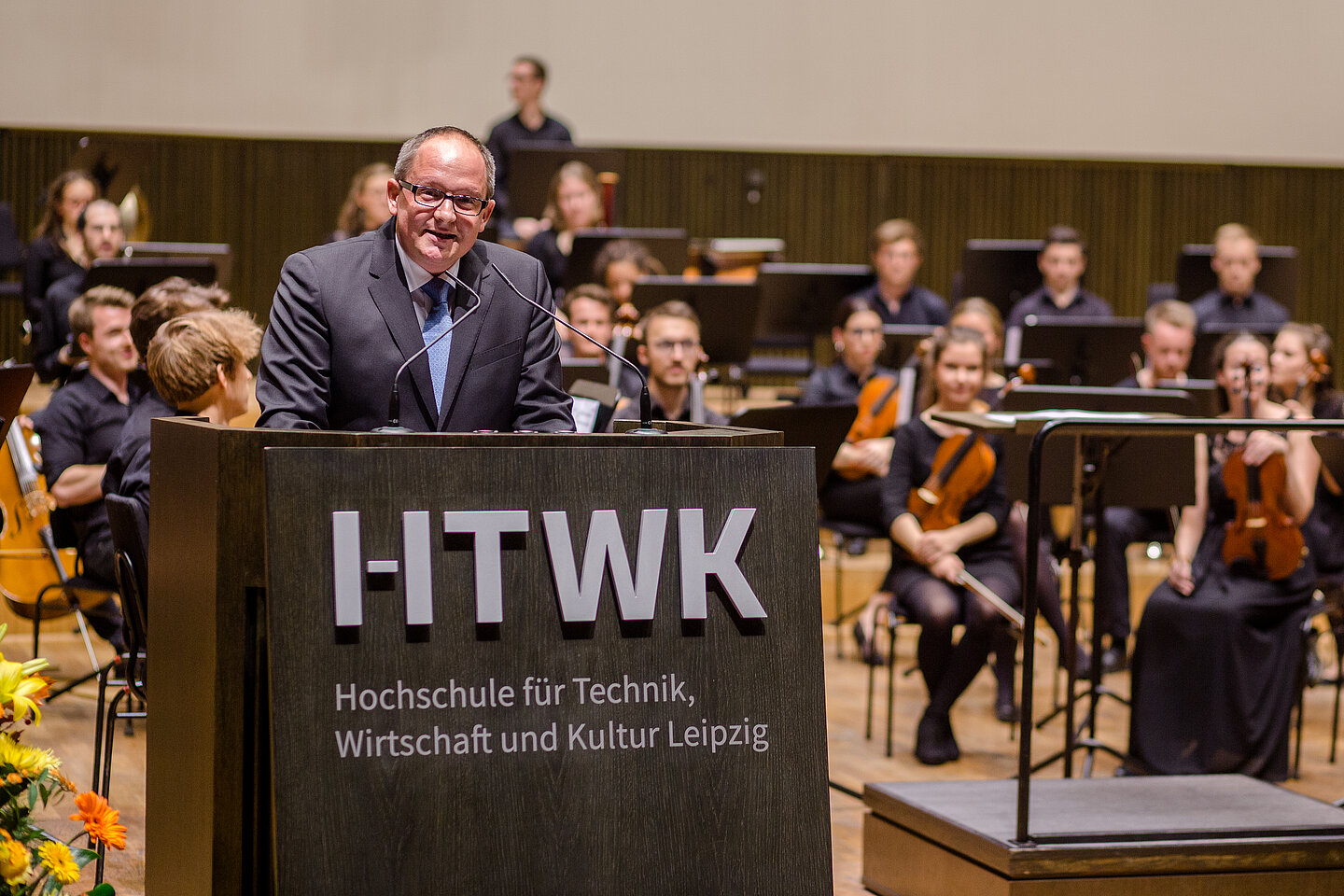 HTWK-Rektor Prof. Dr. rer. pol. Mark Mietzner. HTWK-Rektor Prof. Dr. rer. pol. Mark Mietzner.