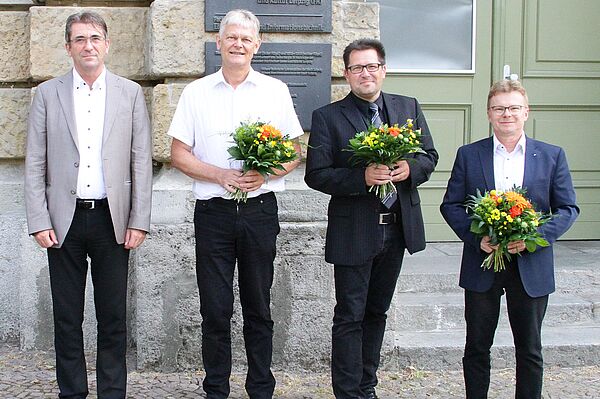 Prof. Volker Slowik (Vorsitzender des FTZ-Kuratoriums), Prof. Wolfgang Reinhold (bisheriger wissenschaftlicher Direktor), Dirk Lippik (geschäftsführender Direktor), Prof. Tilo Heimbold (neuer wissenschaftlicher Direktor)