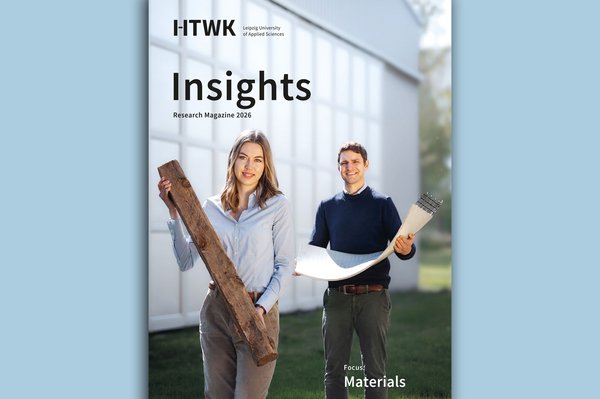 Cover der Insights 2026 vor blauem Hintergrund