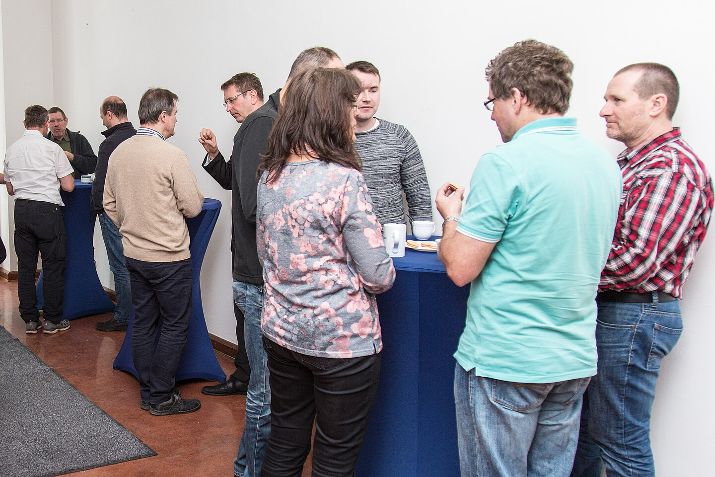 Weiterbildung für Wasserbauexperten an der HTWK Leipzig Personen beim Networking