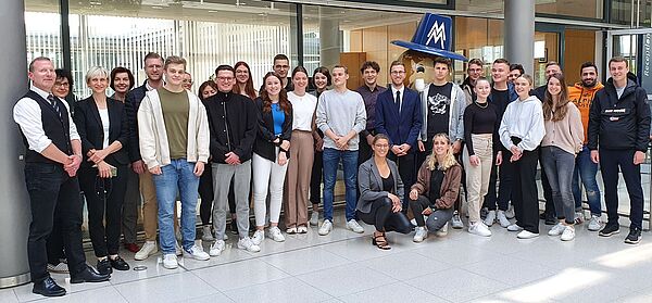 HTWK-Messetag 6.0: Die Teilnehmer HTWK-Studierende und Projektteam auf dem HTWK-Messetag 2022