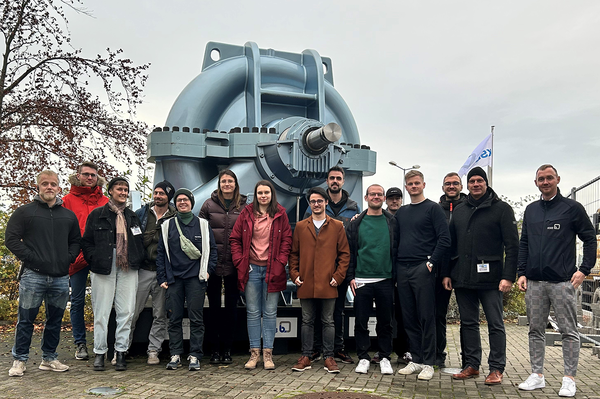 Seminargruppe von Prof. Guzek bei KSB Halle/Saale