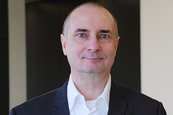 Portraitfoto - wenn Link vorhanden, führt dieser zur Website der Person