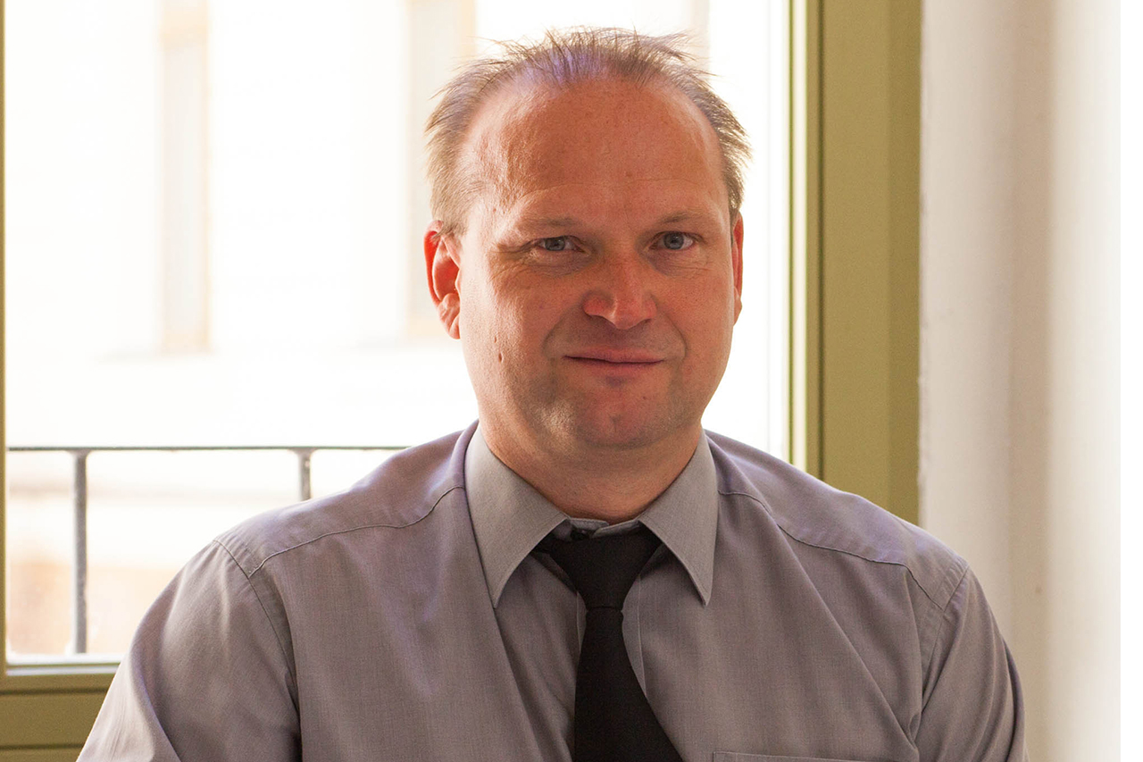 Prof. Hendrik Richter