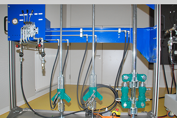 Versuchsaufbau pneumatische Schaltungen