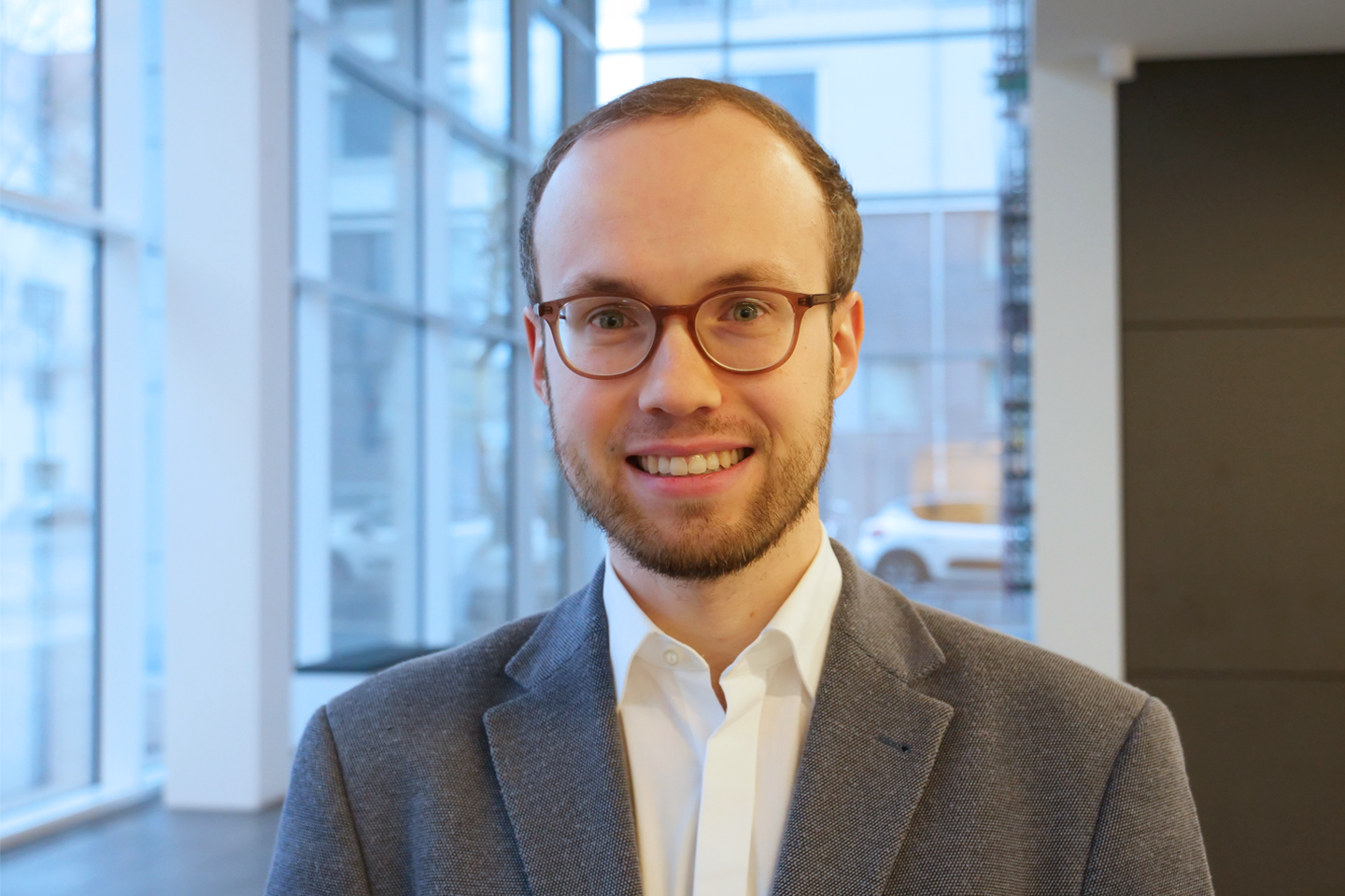 Tom Radisch Portrait photo—if a link is provided, it leads to the person's website