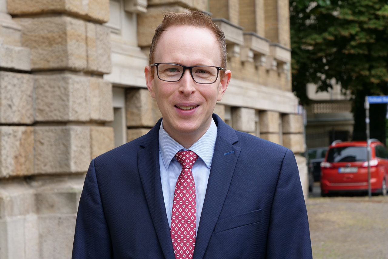 Portraitfoto - wenn Link vorhanden, führt dieser zur Website der Person