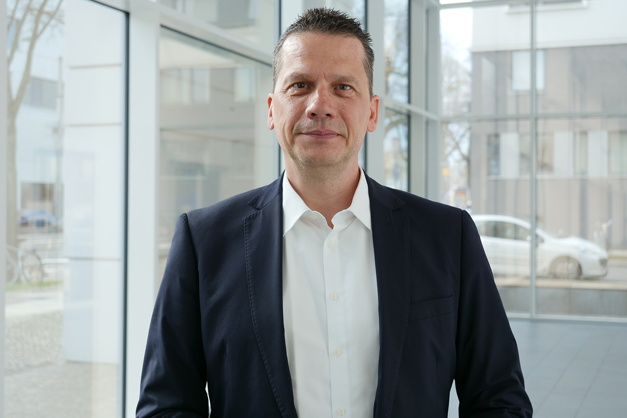 Portraitfoto - wenn Link, dann führt dieser auf die Website der Person