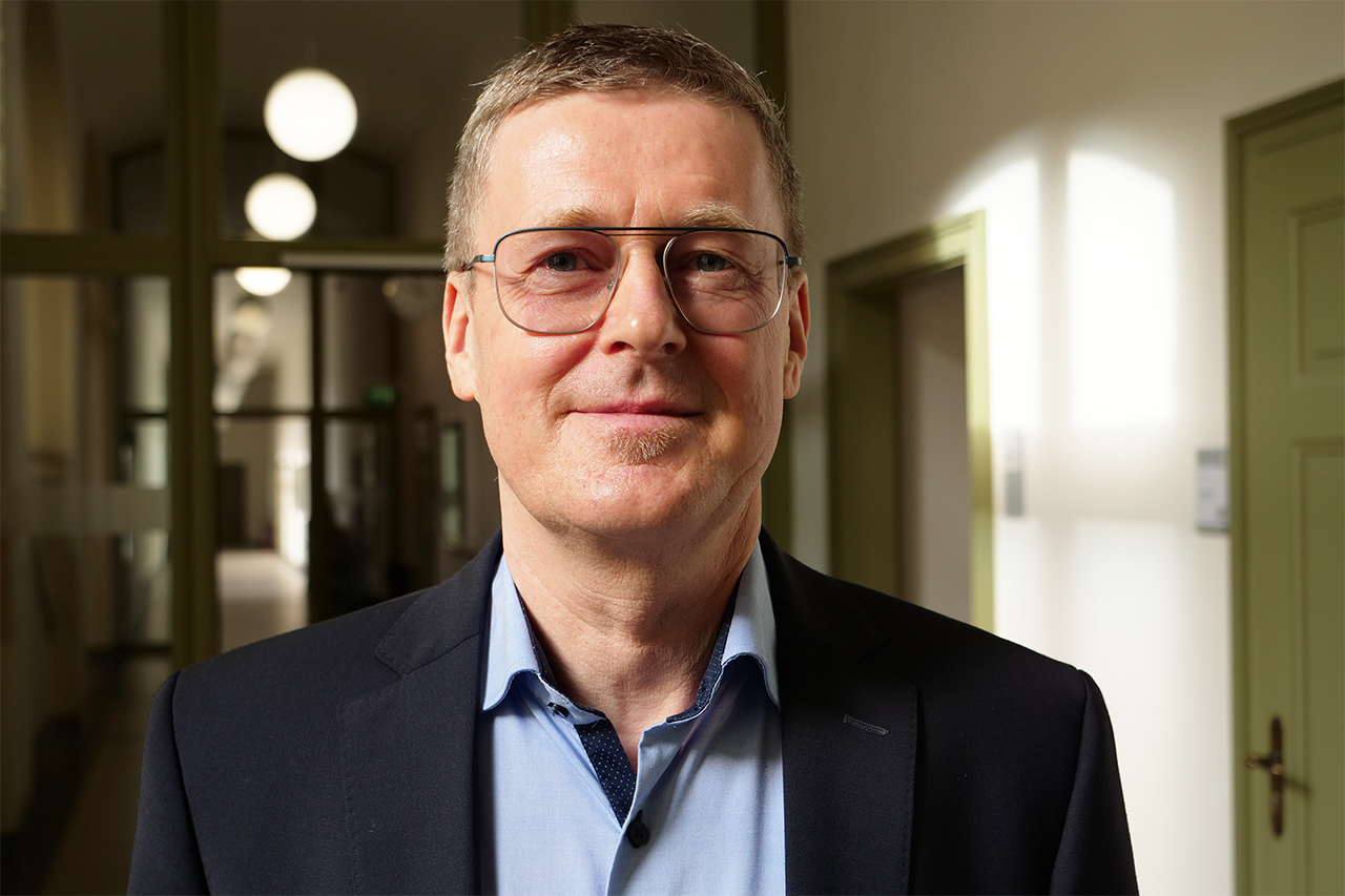 Portraitfoto - wenn Link vorhanden, führt dieser zur Website der Person