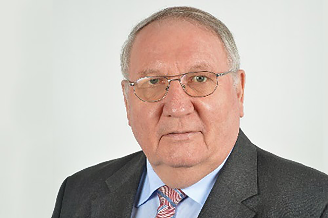 Portraitfoto - wenn Link vorhanden, führt dieser zur Website der Person