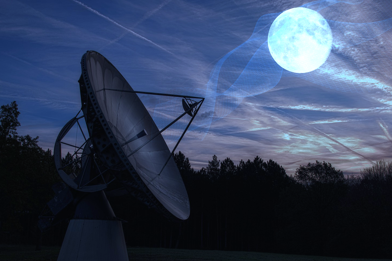 large antenna in the moonlight